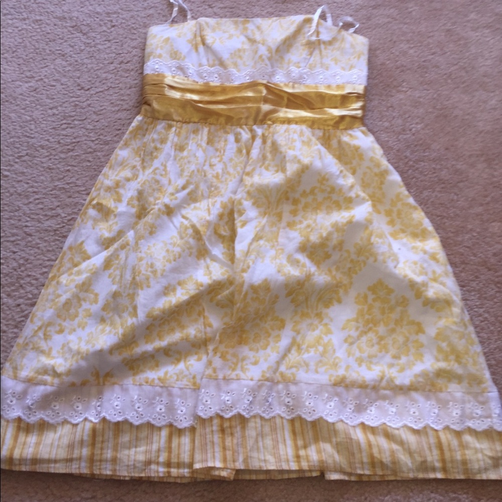 Yellow and white dress
